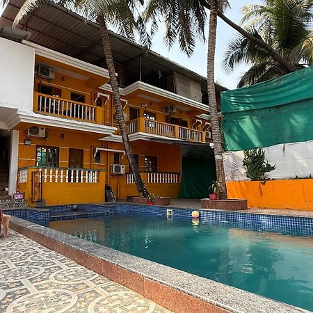 Aura Rooms & Swimming Pool, Calangute Dış mekan fotoğraf