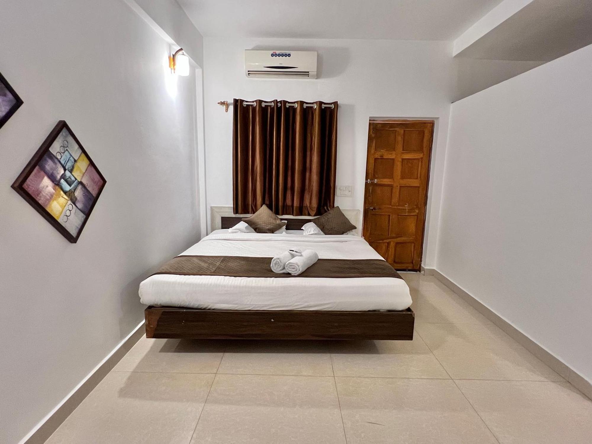 Aura Rooms & Swimming Pool, Calangute Dış mekan fotoğraf