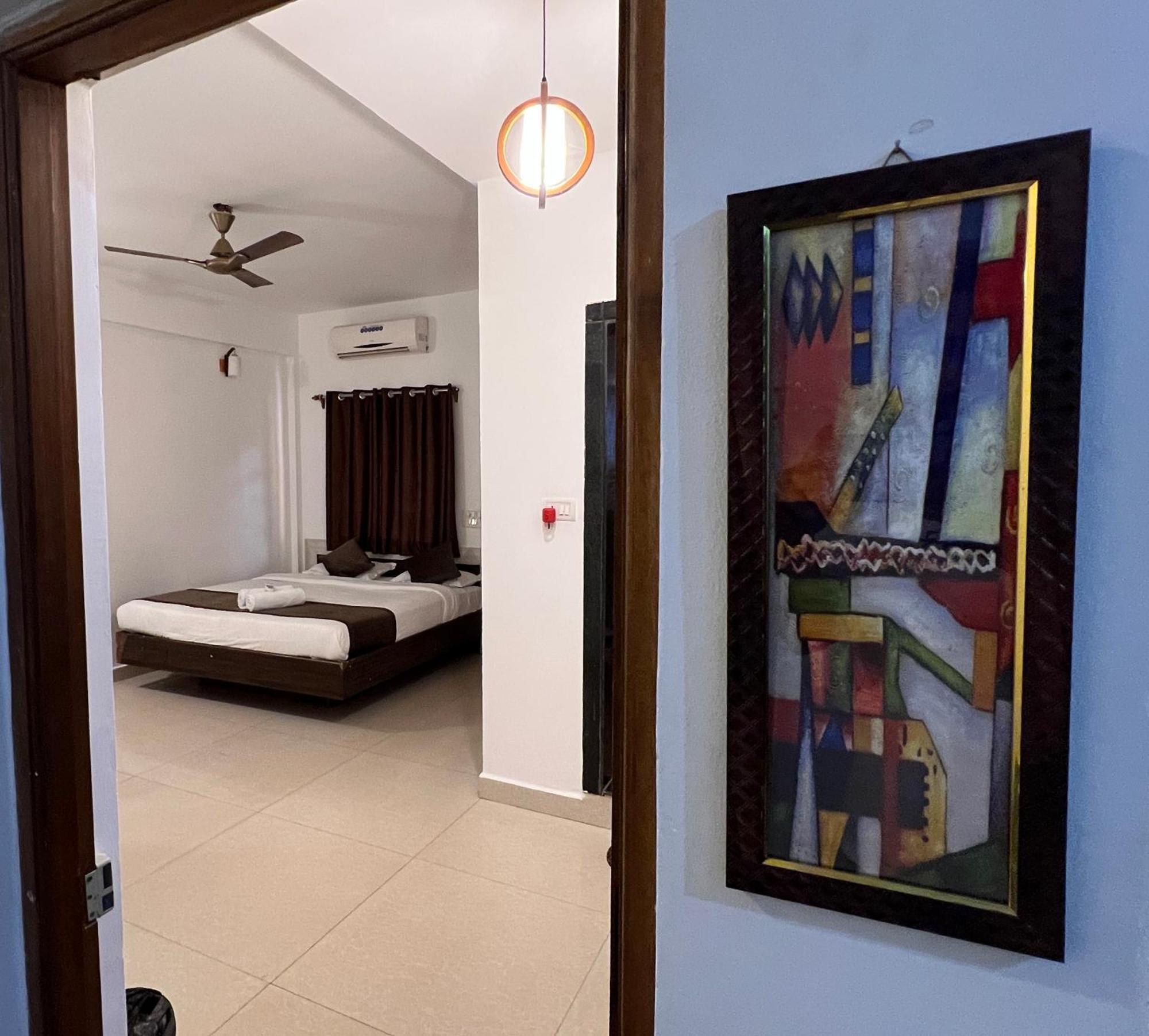 Aura Rooms & Swimming Pool, Calangute Dış mekan fotoğraf