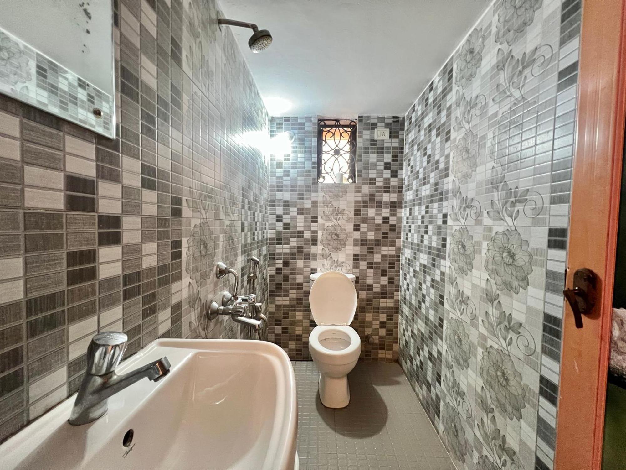 Aura Rooms & Swimming Pool, Calangute Dış mekan fotoğraf